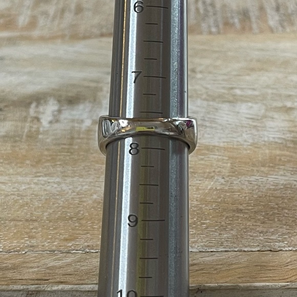 Lia Sophia Ocean Ring Silver & Aqua Mother of Pearl Chunky Costume Ring - Picture 7 of 11